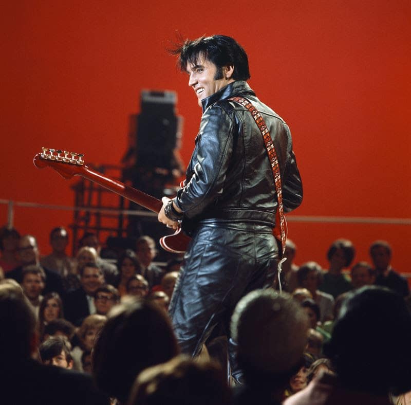 Dressed in his iconic black leather jumpsuit and playing with a full band in front of an intimate audience, the 1968 Comeback Special was the No. 1 rated show on NBC that season. (Source: NBC)