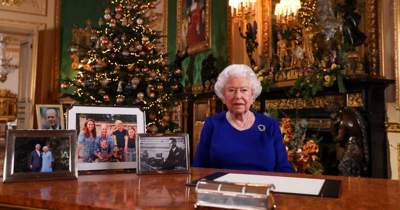 The Queen is hosting a reception for Prince Harry and Meghan Markle and the cake is truly something to see