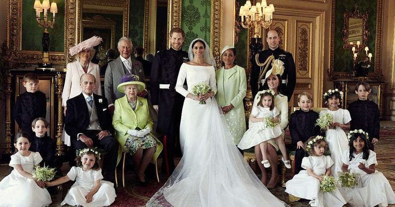Prince Harry and Meghan Markle look stunning in official wedding portraits