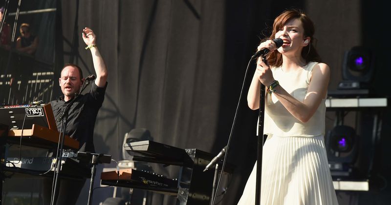 Chvrches show off four new songs from ‘Love is Dead’ as they kick off 2018 tour