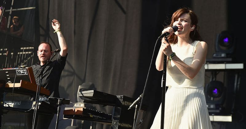 Chvrches show off four new songs from ‘Love is Dead’ as they kick off 2018 tour