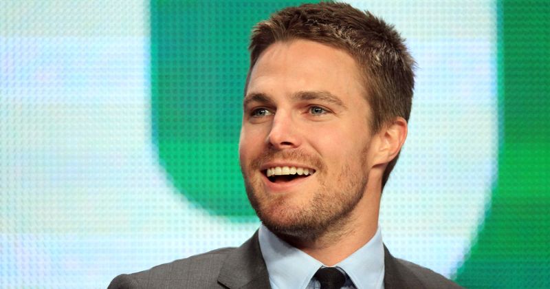 Green Arrow would beat any reiteration of Hawkeye, says Stephen Amell