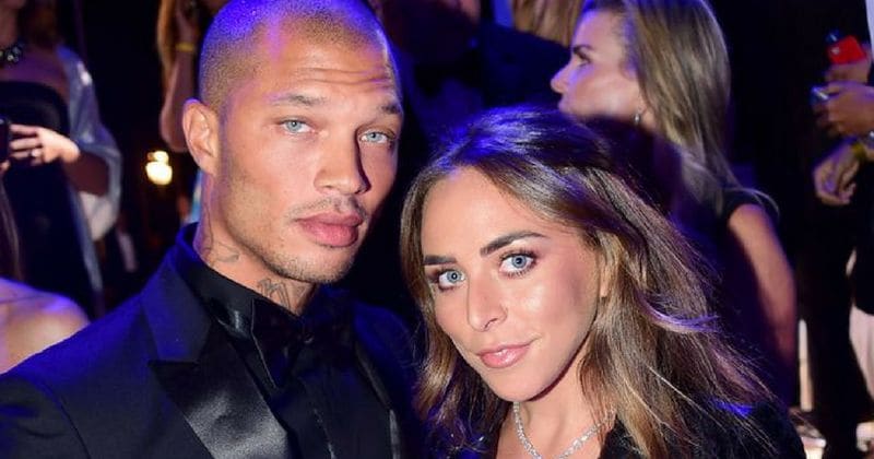 Pregnant Chloe Green debuts huge baby bump while vacationing with boyfriend Jeremy Meeks