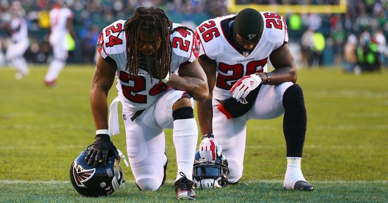 NFL players will be fined if they kneel during national anthem, new league policy says