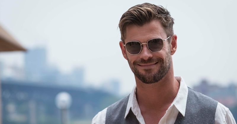 Chris Hemsworth rocking to Miley Cyrus's 'Wrecking Ball' with his children won our hearts