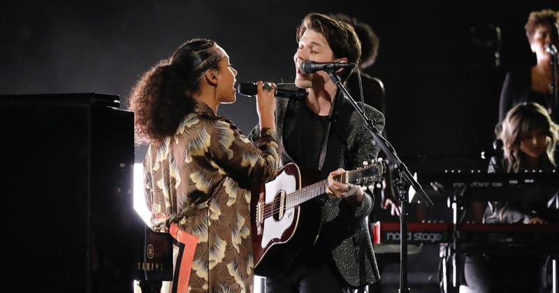 Watch: Alicia Keys joins James Bay for surprise performance of 'Us' on The Voice finale