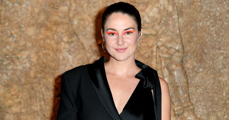 Shailene Woodley rocks the boat in Baltasar Kormakur's Adrift