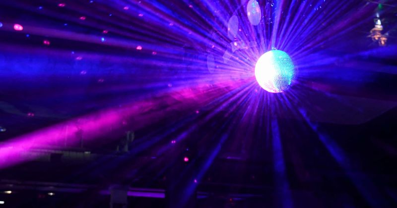 FBI agent accidentally shoots bystander while dancing at nightclub