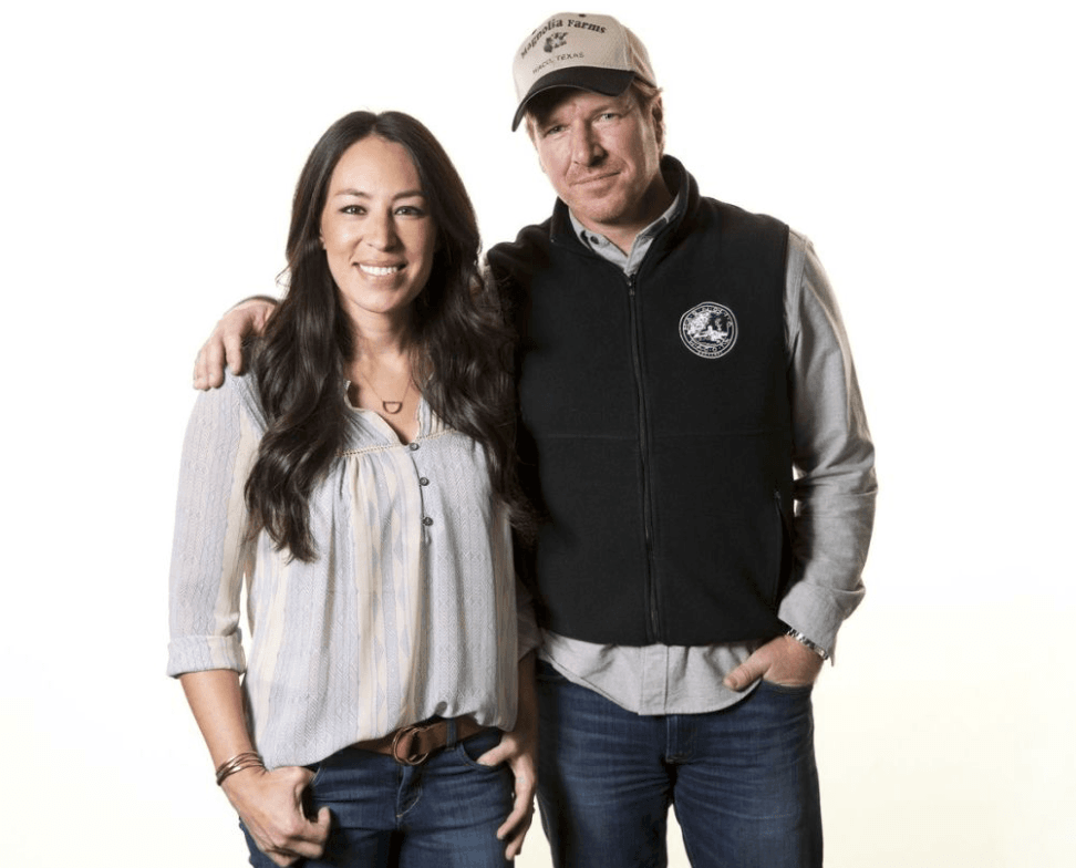Chip Gaines and Joanna Gaines (Source: Twitter)