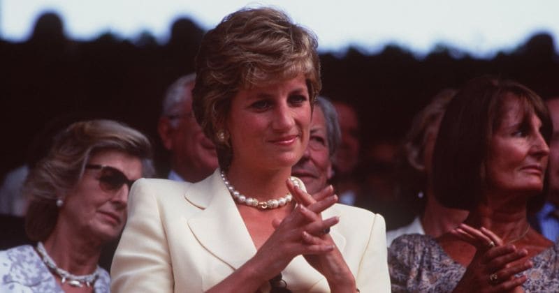 Princess Diana's handwritten letter set to fetch $1500 at auction
