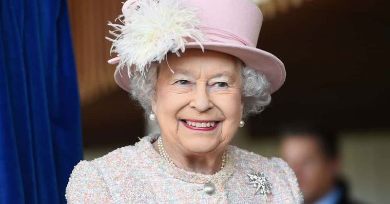 Queen removes photo of Harry and Meghan from audience room
