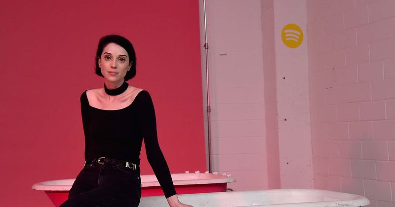 Watch St Vincent discuss her favorite riffs, cover Pantera, Tool & Jimi Hendrix