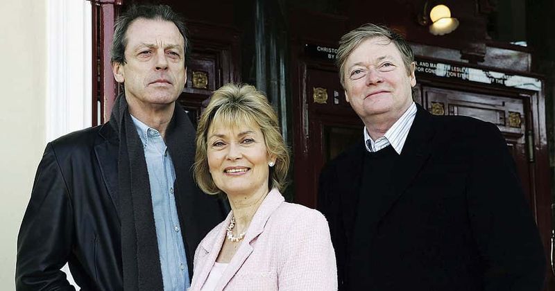 EastEnders actor Leslie Grantham is gravely ill and is fighting for life