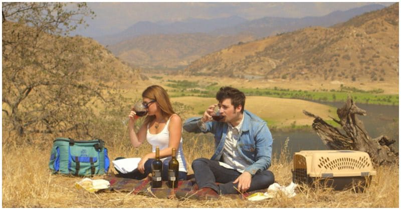 'Double Eagle Ranch' review: A well-crafted parody of '500 Days of Summer' with a surprisingly thought-provoking message