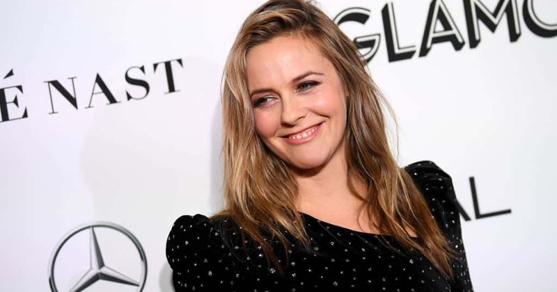 Alicia Silverstone has Donald Trump's phone number and for most bizarre reason ever