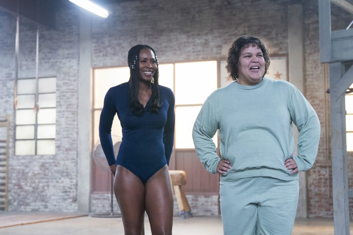Sydelle Noel who portrays Cherry Bang and Britney (Netflix)
