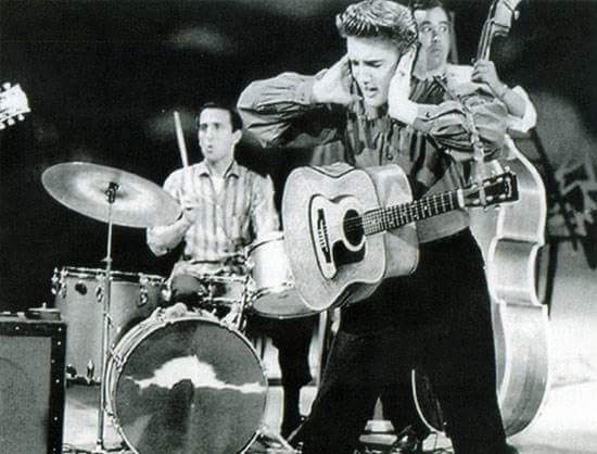 Elvis and Fontana went on perform often even though the band broke up (Twitter)