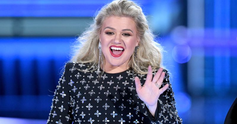 Kelly Clarkson to be honored at Radio Disney Music Awards 2018