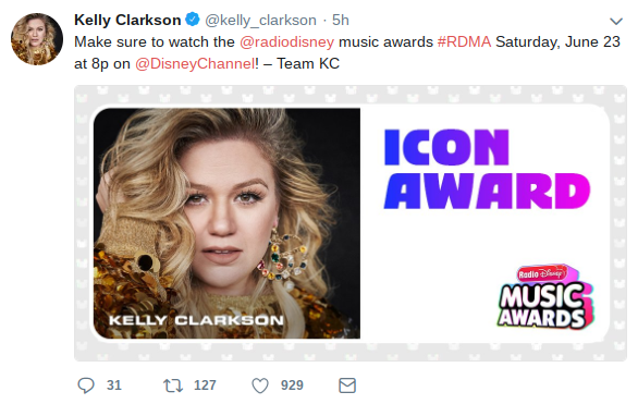 Kelly Clarkson will be honored at the 2018 Radio Disney Music Awards. (Twitter)