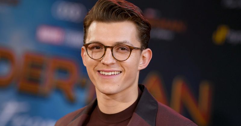 Tom Holland bromea sobre el futuro de Spider-Man y los fanáticos no pueden asistir