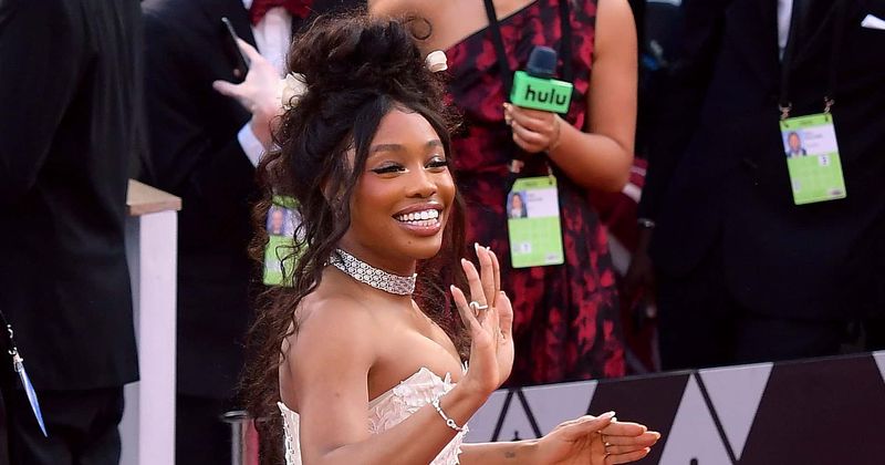 “I’m blessed to say my voice is not permanently damaged”: SZA