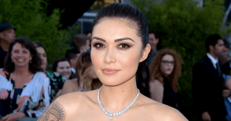 Daniella Pineda's lesbian reveal scene was cut out of 'Jurassic World: Fallen Kingdom'