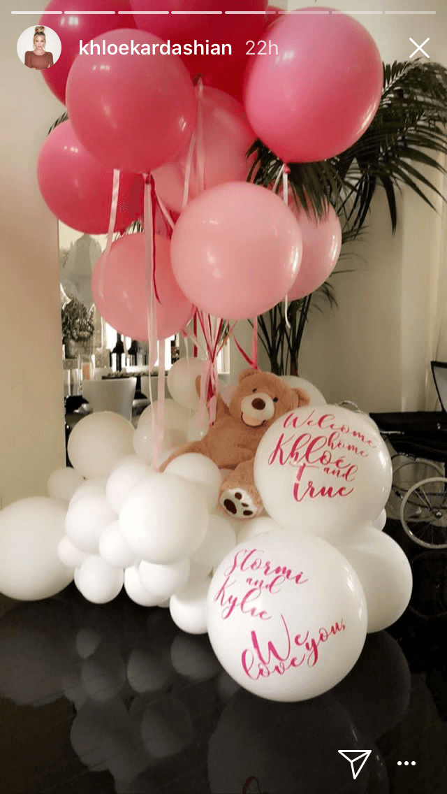 She posted photos of the lovely balloons sister Kylie sent her that said, "Welcome home, Khloé and True" (Source: Instagram)
