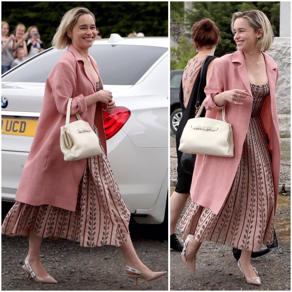 Emelia Clark arrived at the venue in a simple yet classy look (Twitter)