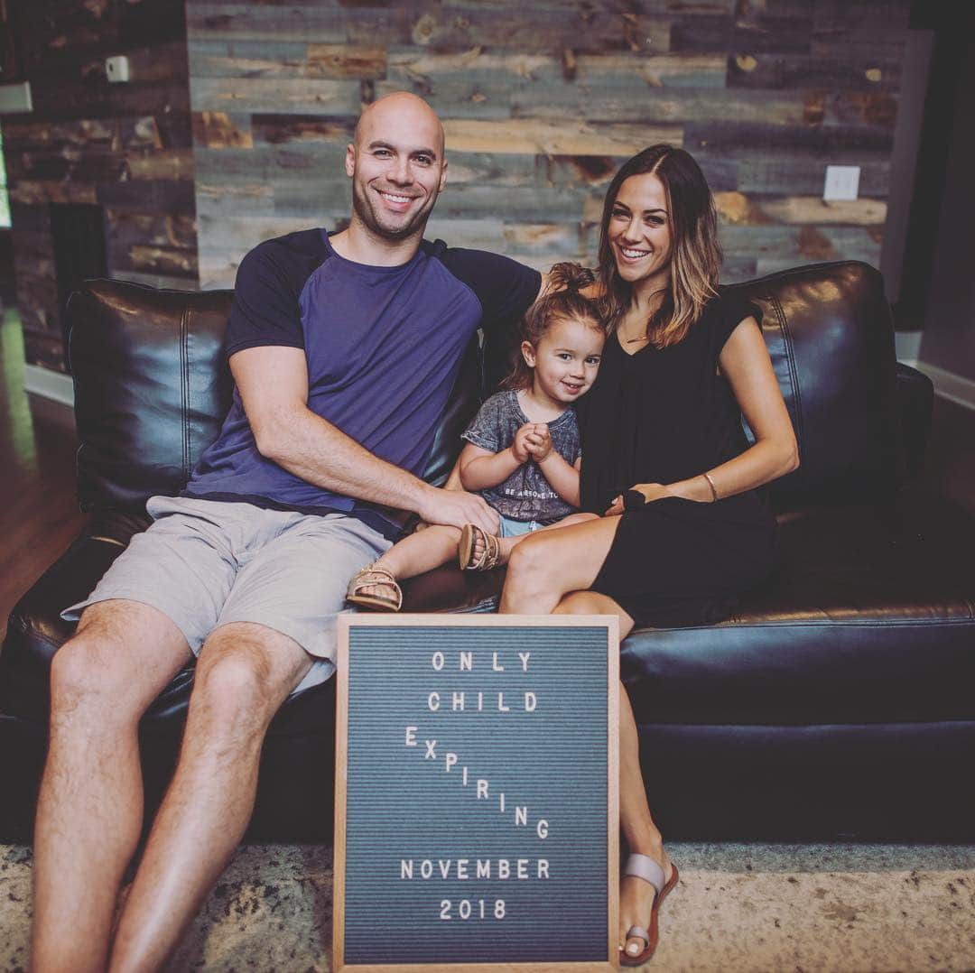 The country singer, who is further going to talk about her pregnancy in the latest episode of her podcast 'Whine Down with Jana Kramer', revealed that she became pregnant naturally this time after she extensively tracked her ovulation cycle with the Ava bracelet. (Source: Instagram)