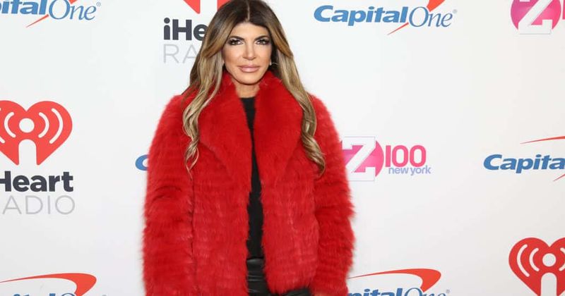'Real Housewives' star Teresa Giudice showed off her toned physique in a bikini as she posed with her daughter Gia
