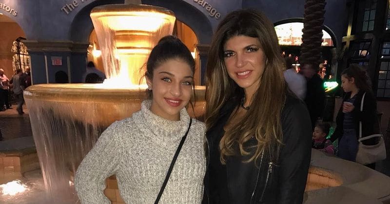 'Real Housewives' star Teresa Giudice showed off her toned physique in a bikini as she posed with her daughter Gia