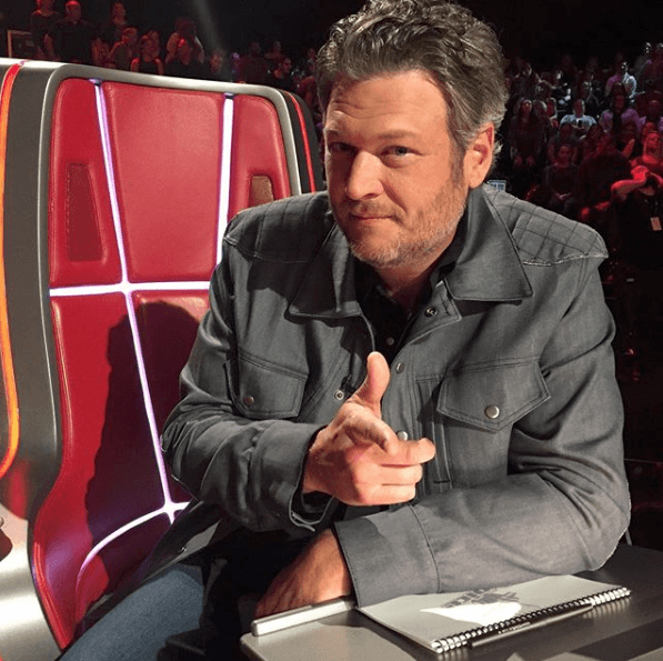 Blake Shelton wearing custom Nikki Lund jacket (Source: nikkilundofficial, Instagram)
