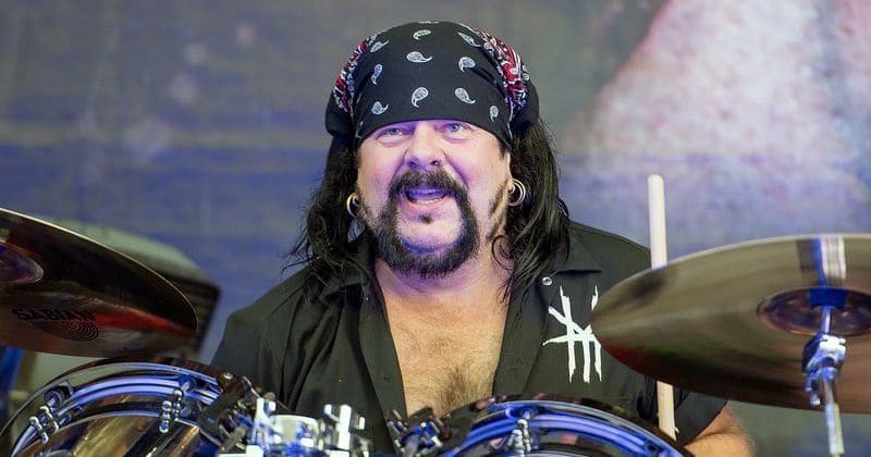 Vinnie Paul to be buried in custom KISS casket, similar to that of brother Dimebag Darrell's