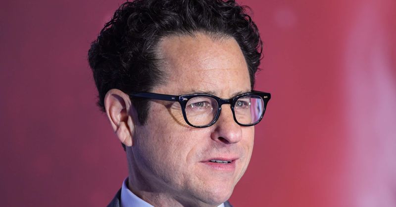 Shows that'll mentally prepare for Stephen King and JJ Abrams' dark psychological horror - 'Castle Rock'