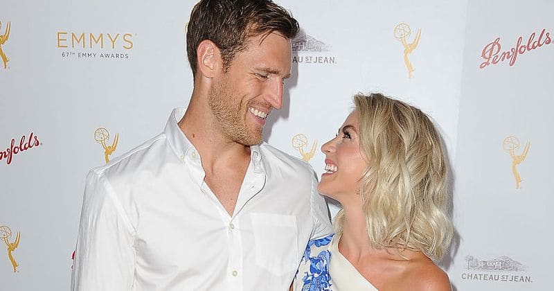Julianne Hough shows off her dance moves in workout session video with hubby Brooks Laich