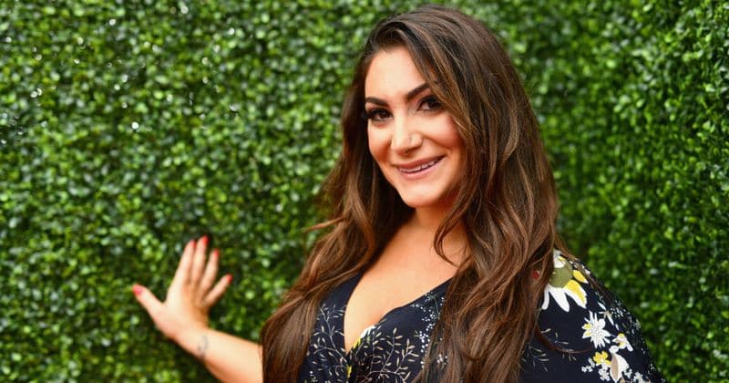 'Jersey Shore' star Deena Cortese shows off baby bump for the first time, reveals pregnancy cravings