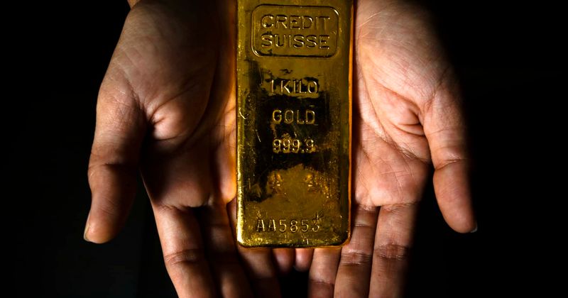Man discovers gold mine in his back garden days after WWII bunker discovery in UK backyard