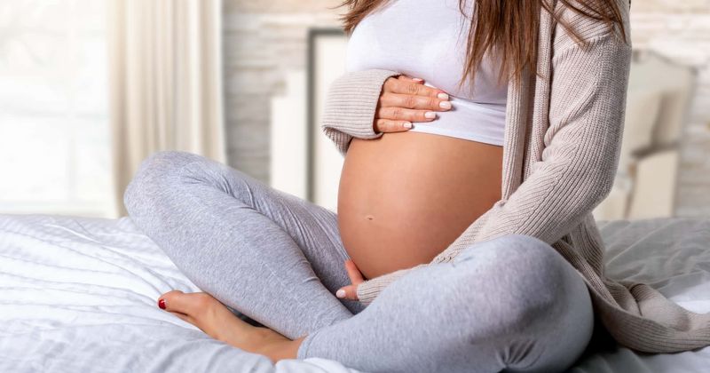 Jinger Duggar shares an adorable picture of her growing baby bump