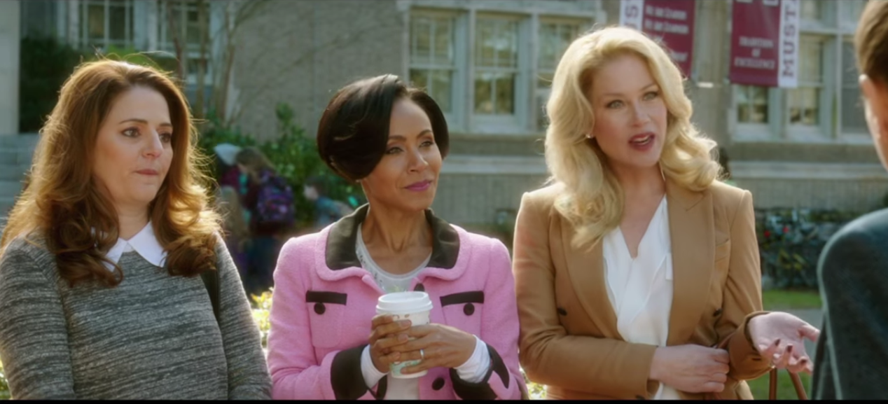 Applegate was seen being a bad mom alongside Mila Kunis in 'Bad Moms'. (YouTube)