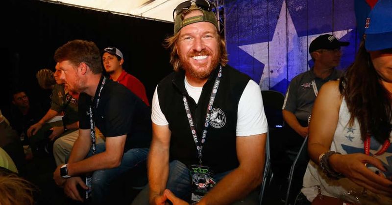 Chip Gaines says his 'heart is full' as he shares adorable picture of newborn son Crew