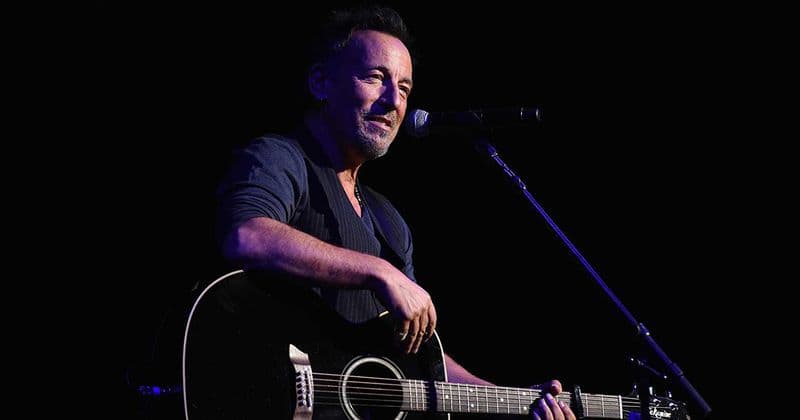 'Springsteen on Broadway': The Boss is bringing his epic Broadway show to Netflix