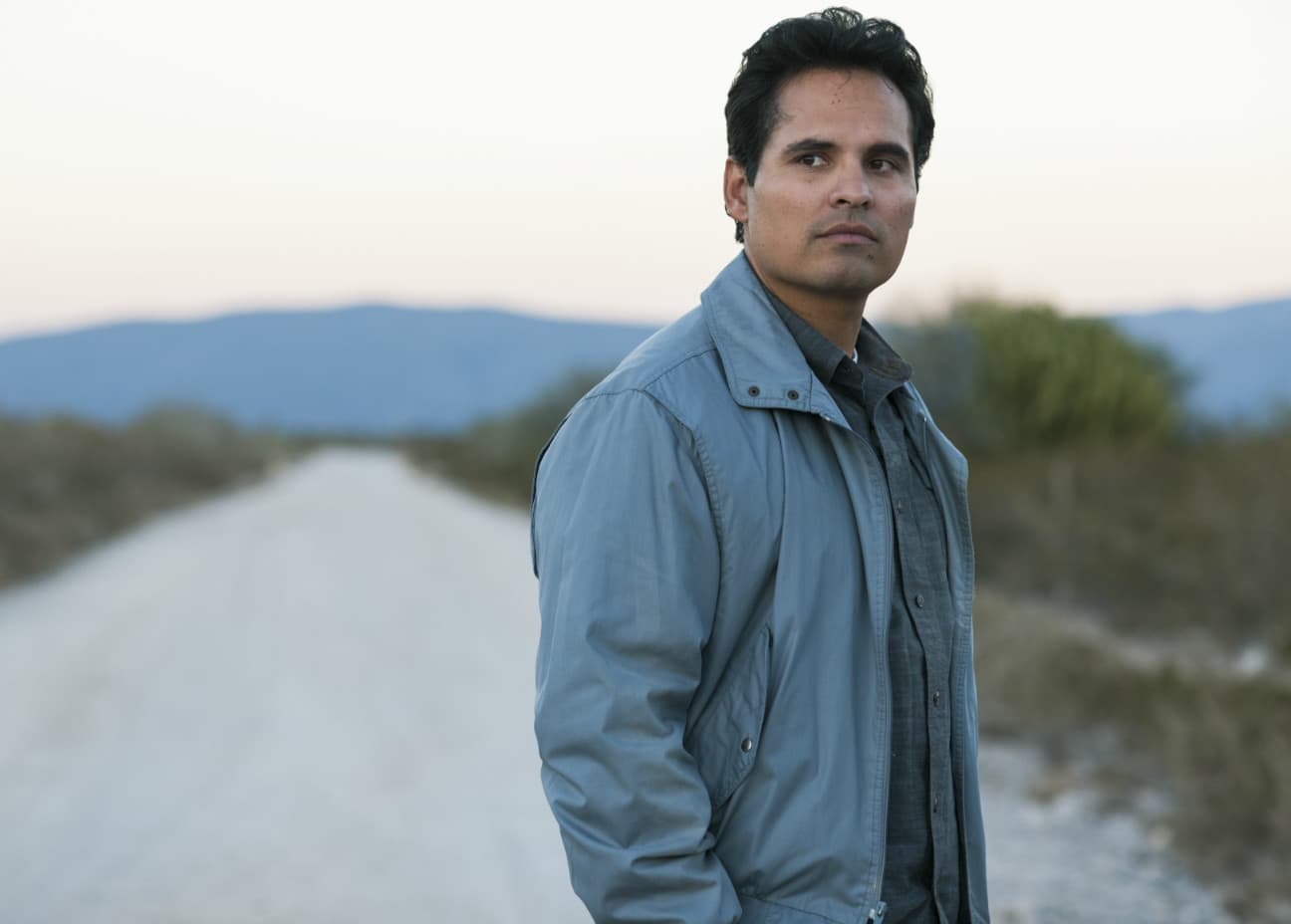 Michael Peña as DEA agent Kiki Camarena (Source: Netflix)