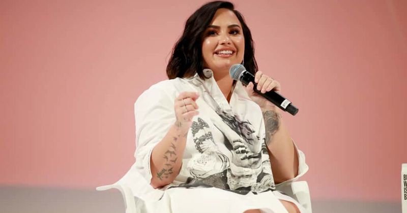 Demi Lovato 'awake and responsive' after being hospitalized following heroin overdose