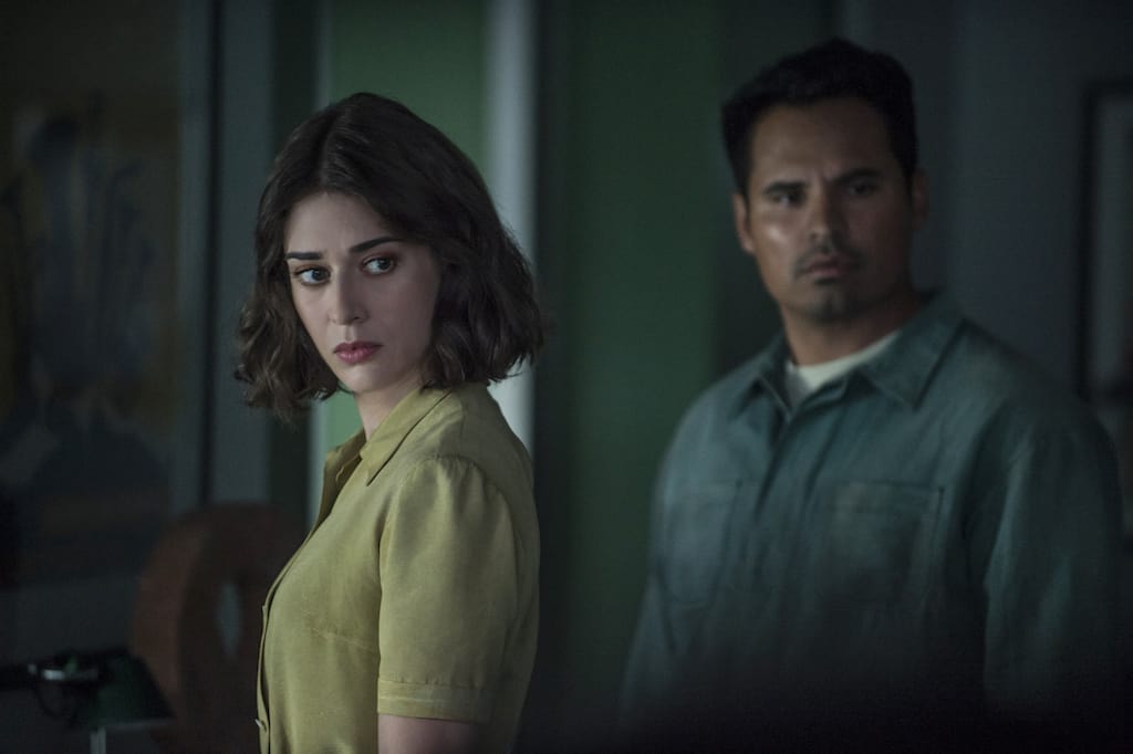 A still from Netflix's upcoming sci-fi thriller 'Extinction' (Image Source: Netflix)