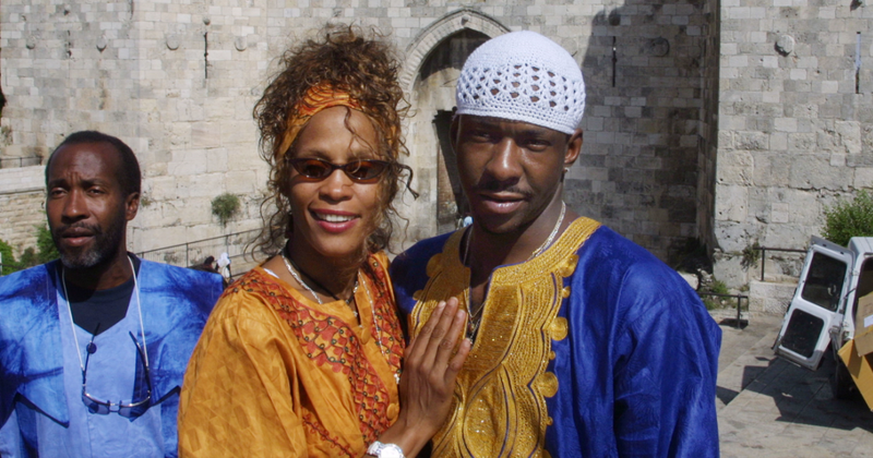Bobby Brown denies ever having hit Whitney Houston, claims Whitney never made the 911 call