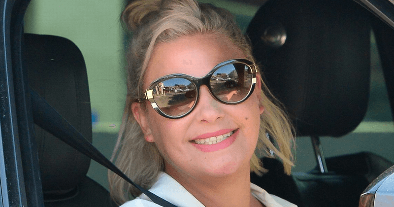 Lisa Armstrong's friend slams Ant McPartlin's "appalling behavior," urges presenter to "go back to rehab"