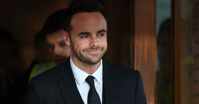 Lisa Armstrong's friend slams Ant McPartlin's "appalling behavior," urges presenter to "go back to rehab"