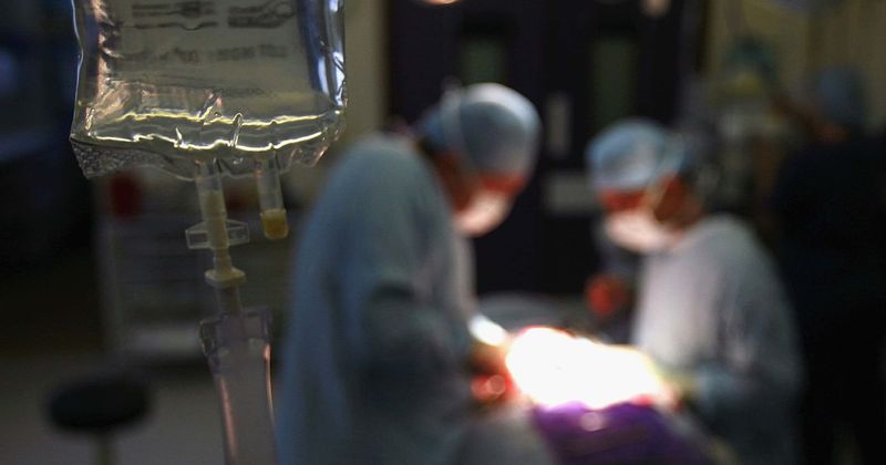 MEDICAL MIRACLES: Woman donates her heart, and then actually hears it BEATING in recipient's chest!