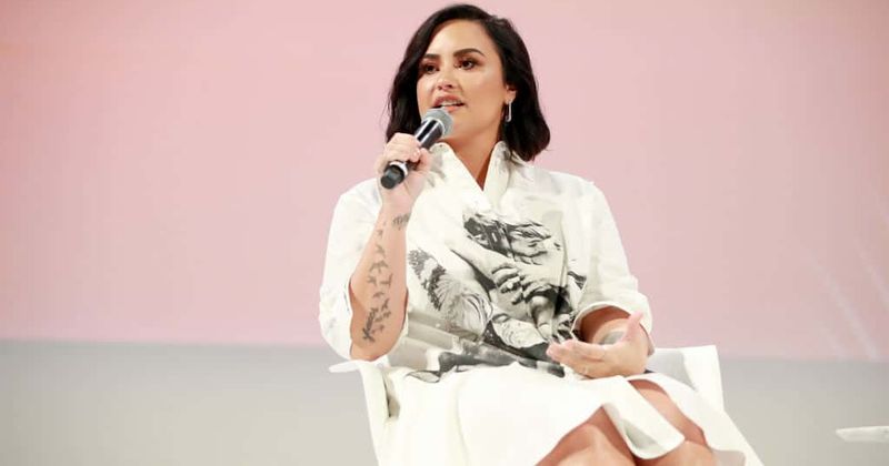 'She’s dead! She’s dead!': Demi Lovato's assistant found blood and vomit at the scene of her overdose