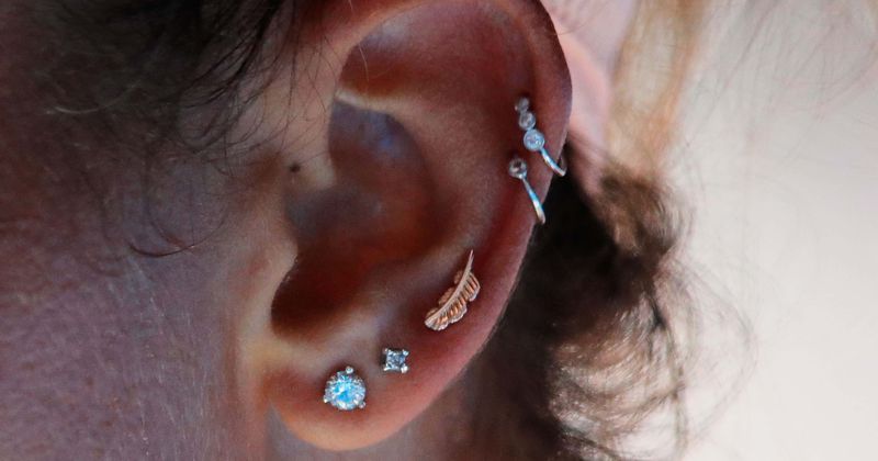 THIS VIDEO MAY HAUNT YOU: A woman's bad headache turns out to be a spider living inside her ear